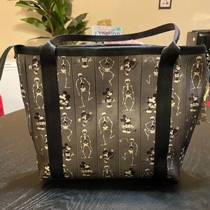 Harvey’s Spooky Scary Skelton Bag